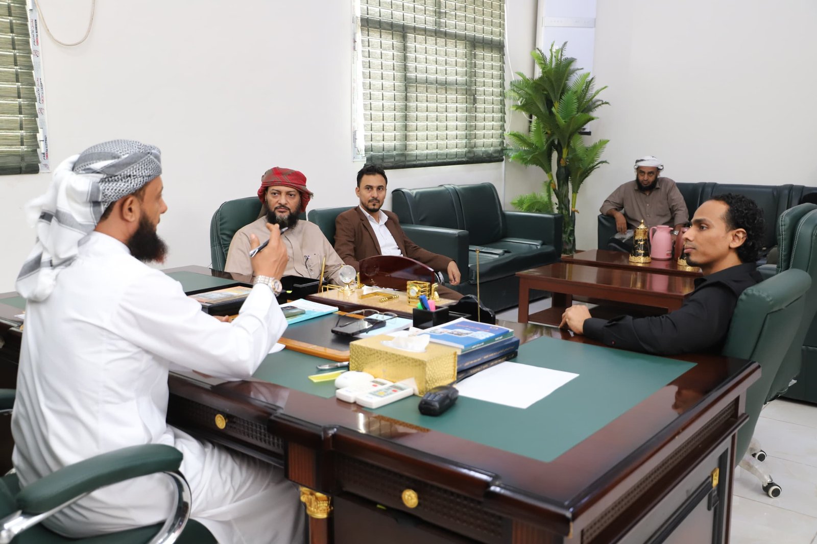 نائب وزير الاوقاف يستقبل رئيس القيادة المحلية للانتقالي الجنوبي في العاصمة عدن