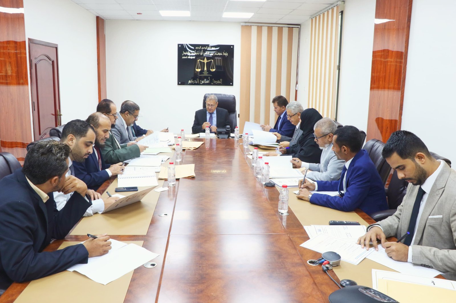 مجلس القضاء الأعلى يقر صرف العلاوات السنوية لمنتسبي السلطة القضائية ويقف أمام الوضع المعيشي لمنتسبيه مجلس القضاء الأعلى يقر صرف العلاوات السنوية لمنتسبي السلطة القضائية ويقف أمام الوضع المعيشي لمنتسبيه