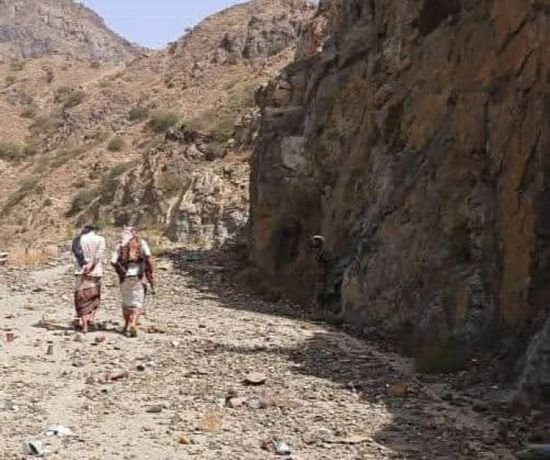 لجنة نزع الألغام تصل إلى طريق عقبة ثرة