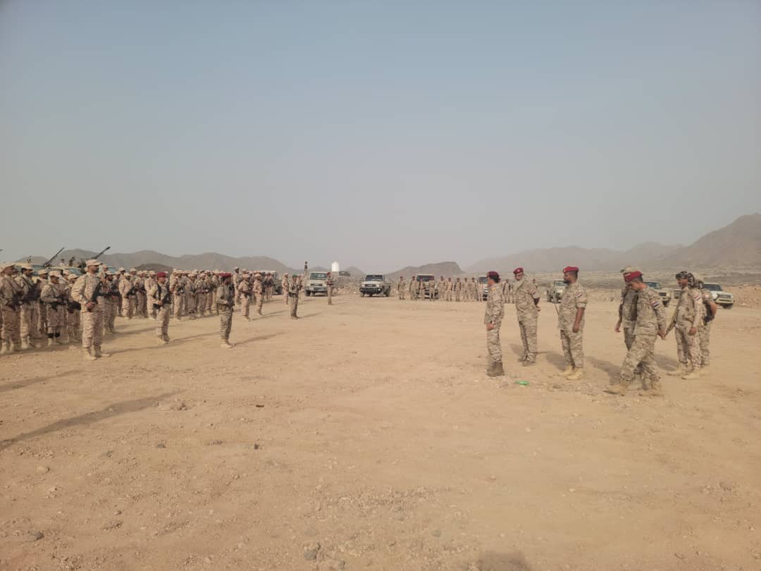 العميد اليافعي يتفقد جاهزية اللواء الثالث دعم وإسناد في مودية ويشيد بتضحياته في مواجهة الإرهاب العميد اليافعي يتفقد جاهزية اللواء الثالث دعم وإسناد في مودية ويشيد بتضحياته في مواجهة الإرهاب