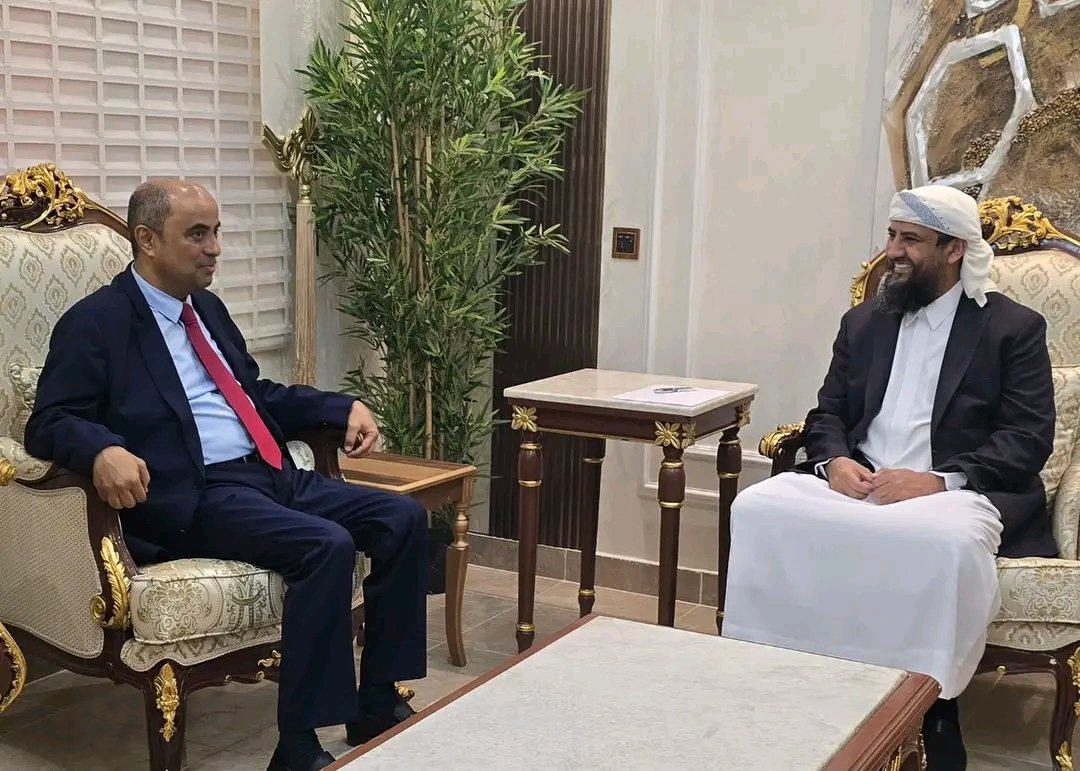 المحرّمي يبحث مع رئيس الوزراء الأوضاع الاقتصادية وتحسين الخدمات