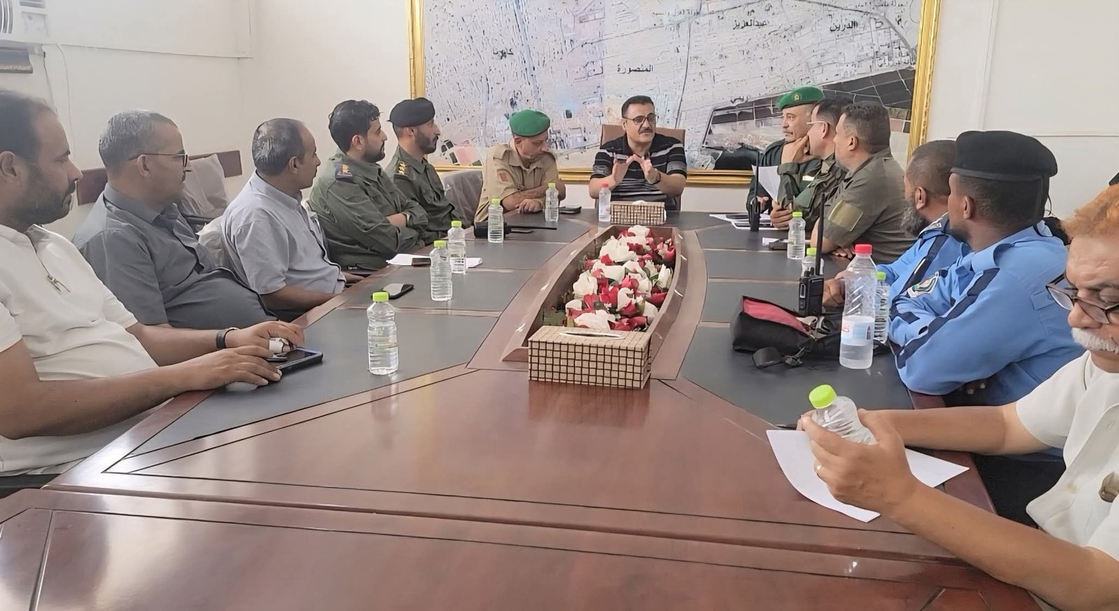 اللجنة الأمنية بالمنصورة تناقش السبل الكفيلة لتحسين مستوى الأداء الأمني