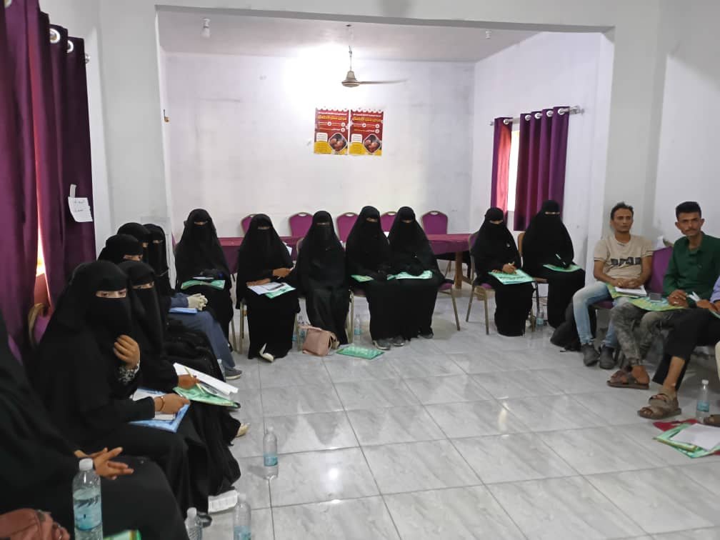 ضمن الاستعدادات لحملة شلل الأطفال .. انعقاد الدورة التدريبية بمحافظة الضالع للمتطوعين والمتطوعات المشاركين فيها