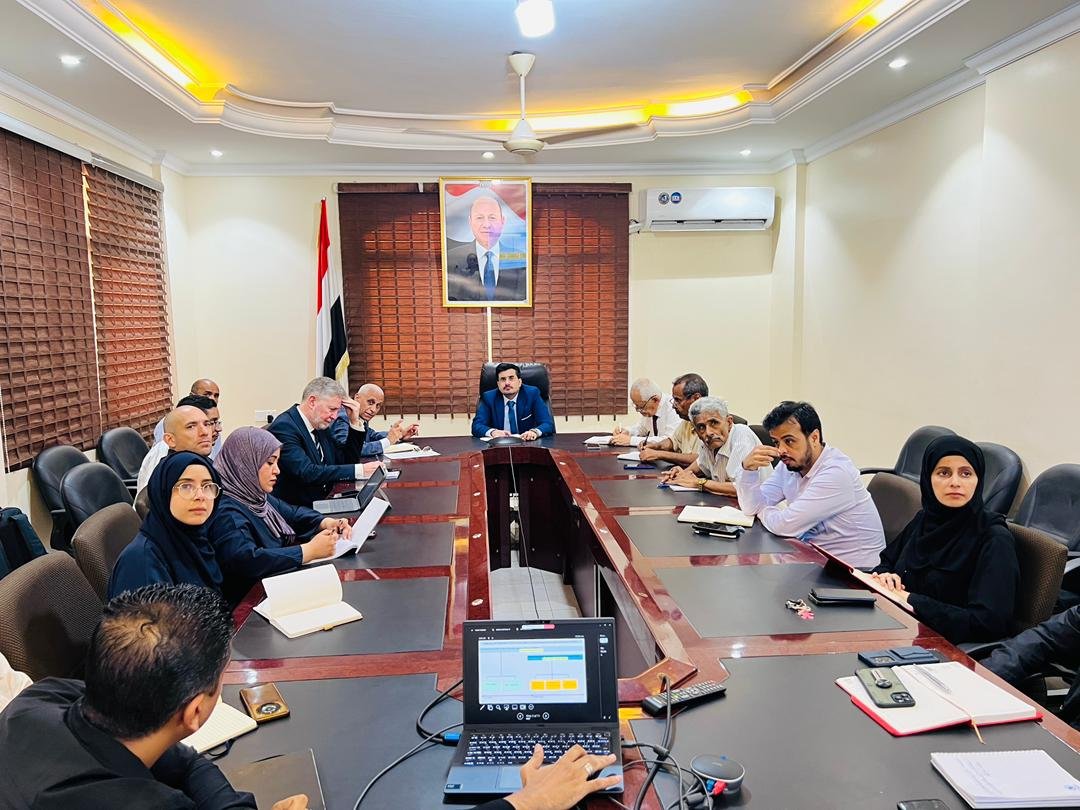 وزارة المياه والبيئة تناقش مع وفد البنك الدولي مشاريع المرحلة القادمة في قطاعي المياه والمناخ