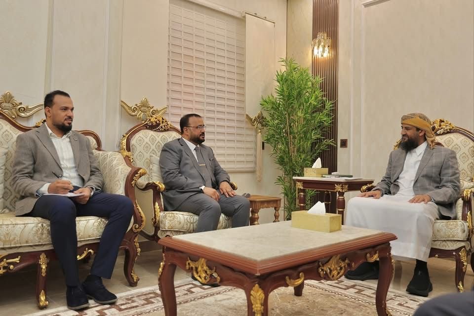 المحرّمي يبحث مع وزير الأشغال واقع البنية التحتية وأولويات مشاريع الطرق في المحافظات المحررة