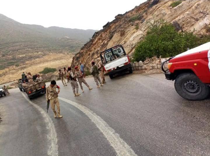 القبض على قيادي حوثي كبير في منفذ صرفيت.. واشتباكات دامية توقع قتلى وجرحى في المهرة