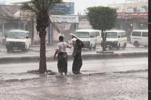 السلطة المحلية تستنفر فرق الطوارئ لمواجهة تداعيات المنخفض الجوي في العاصمة عدن