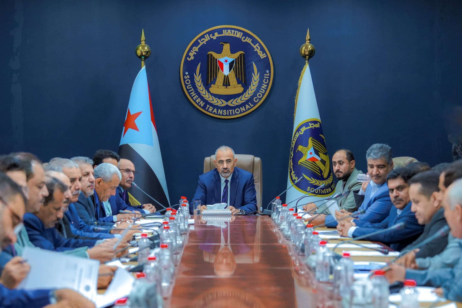 هيئة رئاسة الانتقالي تؤكد دعمها الكامل لمسار الإصلاحات المالية والإدارية بمؤسسات الدولة وتشدد على ضرورة استمرارها