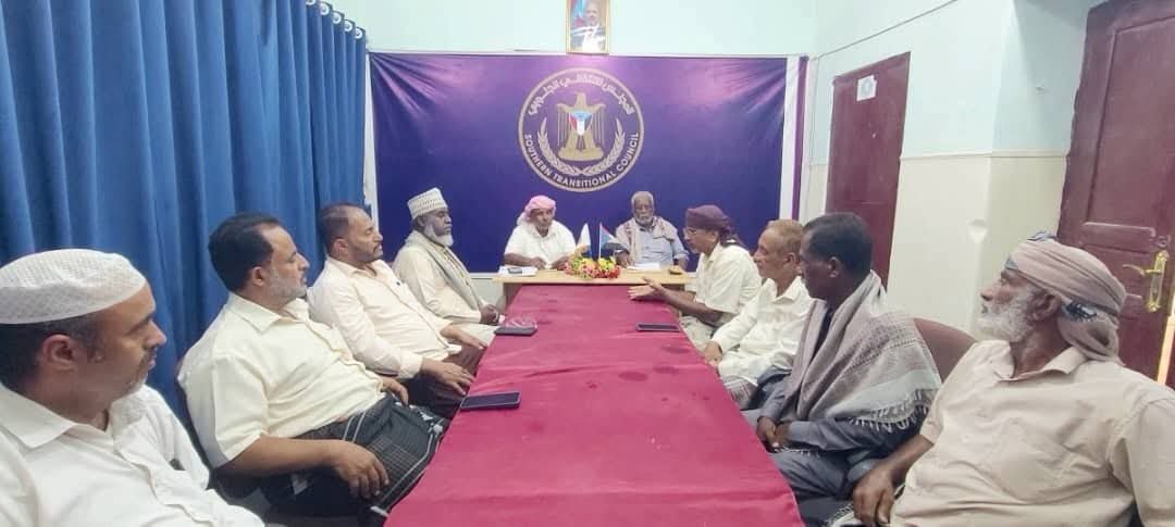 انتقالي تريم يعقد اجتماعا بأعضاء الجمعية والمجلس الاستشاري لمناقشة أوضاع المديرية