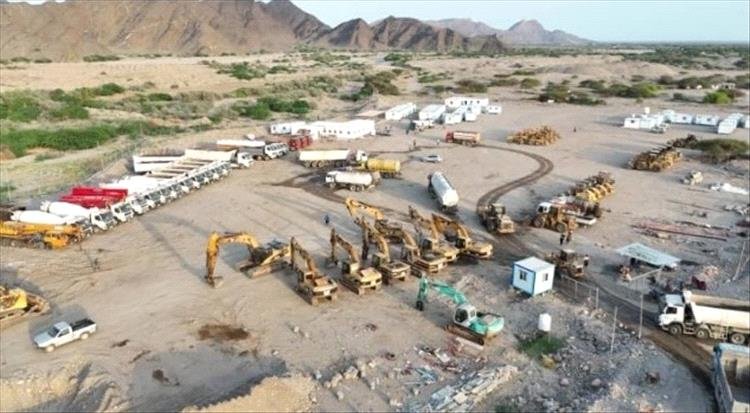 مسلحون ينهبون سيارة فريق استشاري لمشروع سد حسان في أبين