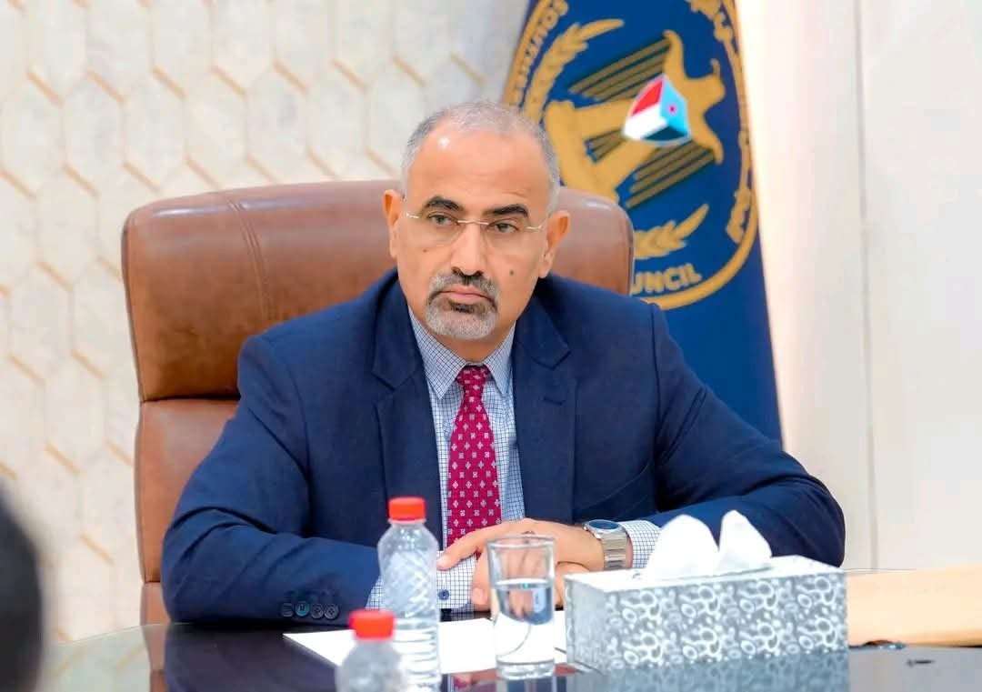 الرئيس الزُبيدي يوجه باتخاذ إجراءات عاجلة لتخفيض أسعار الغاز المنزلي في مختلف المحافظات