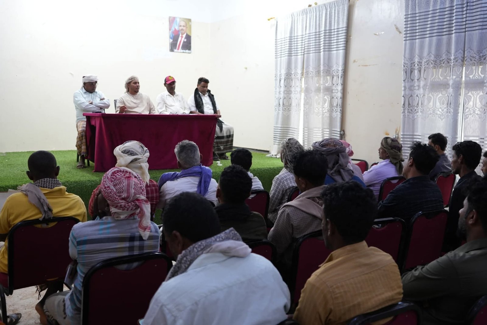 محافظ سقطرى يترأس اجتماعًا مشتركًا لمناقشة سبل النهوض بالقطاع الرياضي في الأرخبيل