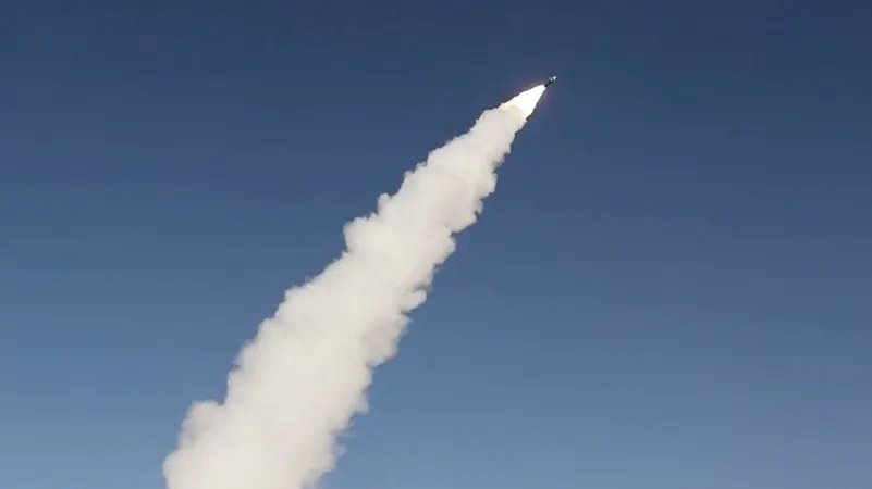 الجيش الإسرائيلي: اعتراض صاروخ أطلق من اليمن