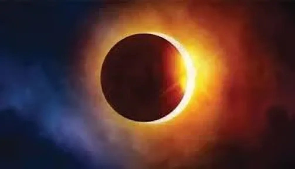 خسوف كلي تشهده سماء بلادنا الليلة.. ودعوة مهمة للمواطنين وأئمة المساجد