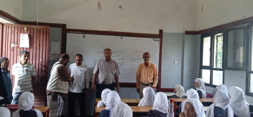 المجلس الانتقالي والسلطة المحلية بمديرية الضالع يدشنا العام الدراسي الجديد بالمديرية