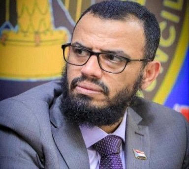 هاني بن بريك يرد على البيض: الجنوب العربي كيان سياسي لا يُختزل بمسميات عابرة.. ودولة الجنوب تضم حضرموت تاريخًا وهوية