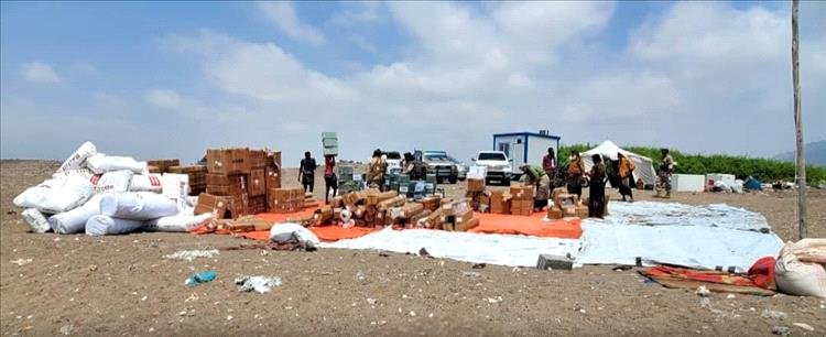 ضبط قارب محمّل بمعدات صناعة الدرون ومواد متفجرة في سواحل المضاربة ورأس العارة ضبط قارب محمّل بمعدات صناعة الدرون ومواد متفجرة في سواحل المضاربة ورأس العارة