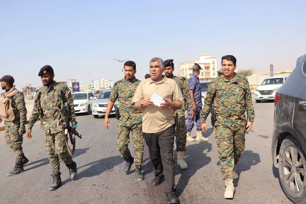 العميد المنهالي: لن نسمح بانتشار الجرائم والحوادث بسبب المركبات المخالفة والمجهولة العميد المنهالي: لن نسمح بانتشار الجرائم والحوادث بسبب المركبات المخالفة والمجهولة