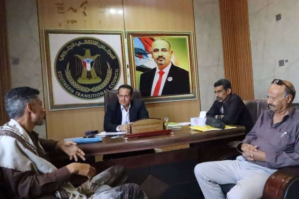 رئيس تنفيذية انتقالي لحج يلتقي مدير الأحوال المدنية بالحوطة