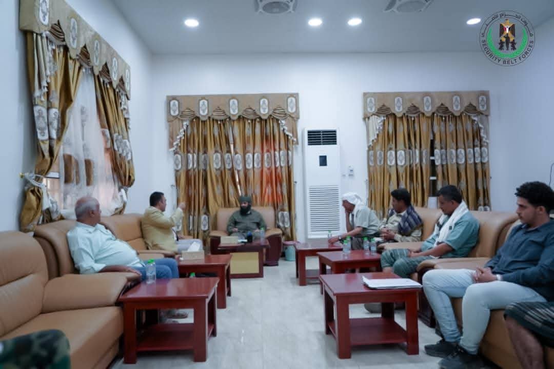 العميد الوالي يلتقي عدداً من قيادات السلطة المحلية بمحافظة أبين