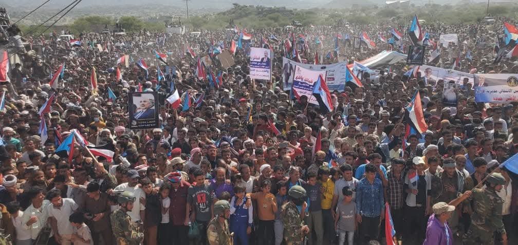 الآلاف من أبناء الجنوب يتوافدون إلى الضالع لإحياء الذكرى الـ62 لثورة 14 أكتوبر المجيدة