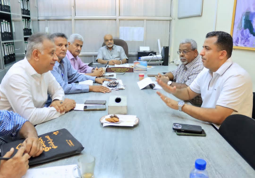 الجاوي والوليدي يناقشان ربط مضخات الصرف الصحي بالخط الساخن للكهرباء