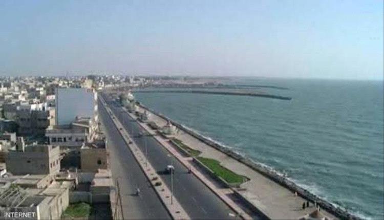 الكشف عن شبكة دعارة يقودها قيادات حوثية بارزة تستدرج القادمين من صنعاء إلى هذه المحافظة الكشف عن شبكة دعارة يقودها قيادات حوثية بارزة تستدرج القادمين من صنعاء إلى هذه المحافظة