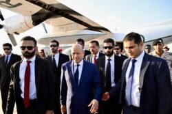 اليمنيون يقاسمونك أرضك وحقهم لهم والانتقالي في نوم عميق