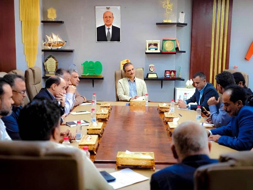 وزير الدولة محافظ العاصمة عدن يوجه بتكثيف الحملات الميدانية لضبط المخالفين ومراقبة الأسعار وزير الدولة محافظ العاصمة عدن يوجه بتكثيف الحملات الميدانية لضبط المخالفين ومراقبة الأسعار