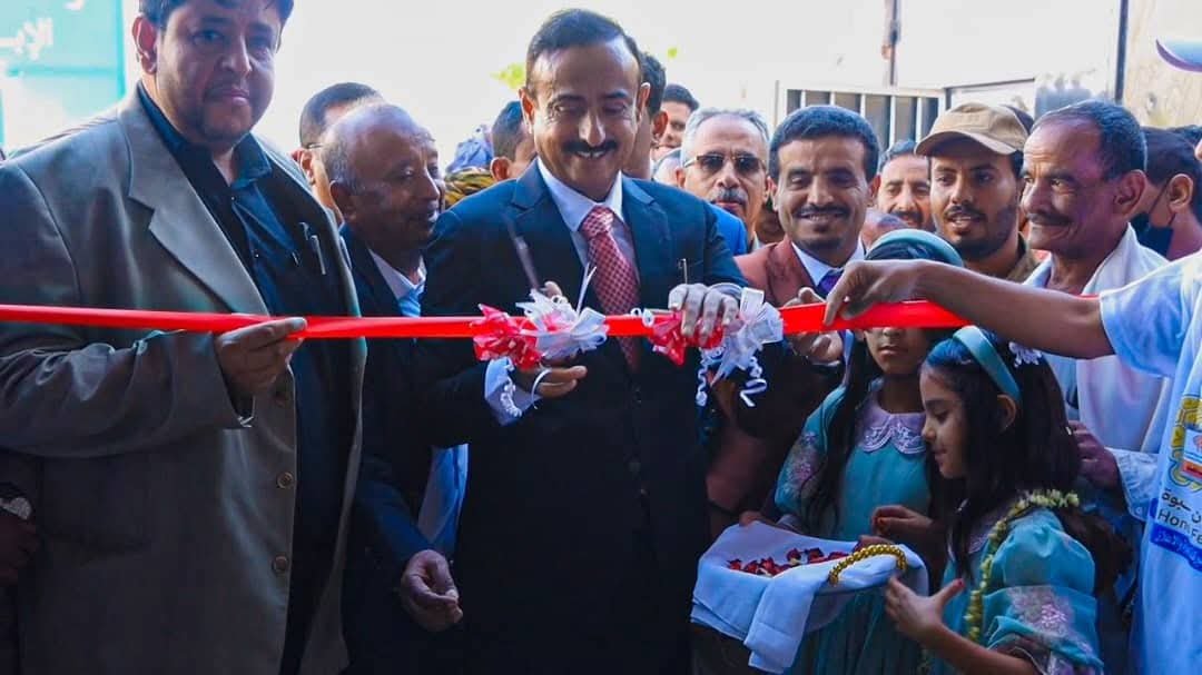 المحافظ بن الوزير يدشّن فعاليات مهرجان شبوة الأول للعسل ويؤكد الحرص على حماية المنتج وتطويره