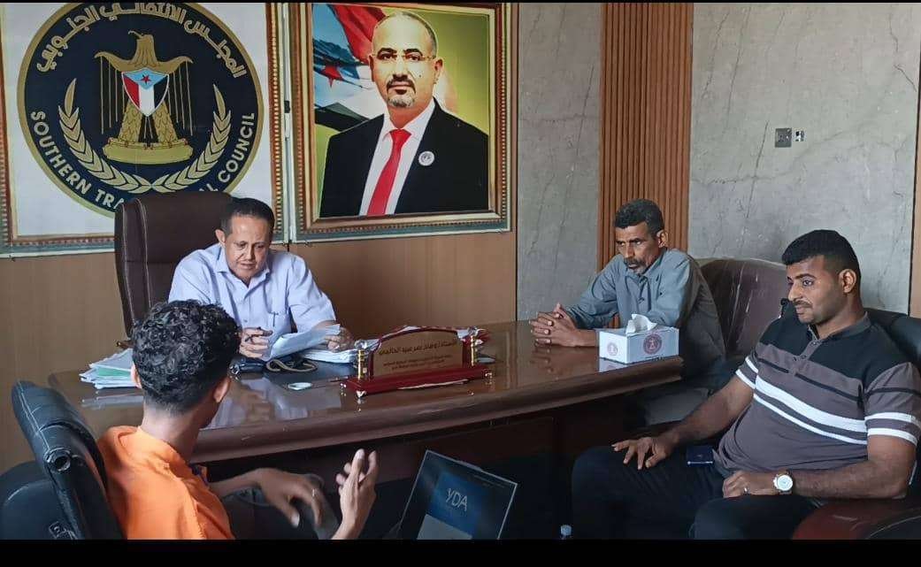 رئيس تنفيذية انتقالي لحج يلتقي رئيس مؤسسة طموحات شباب