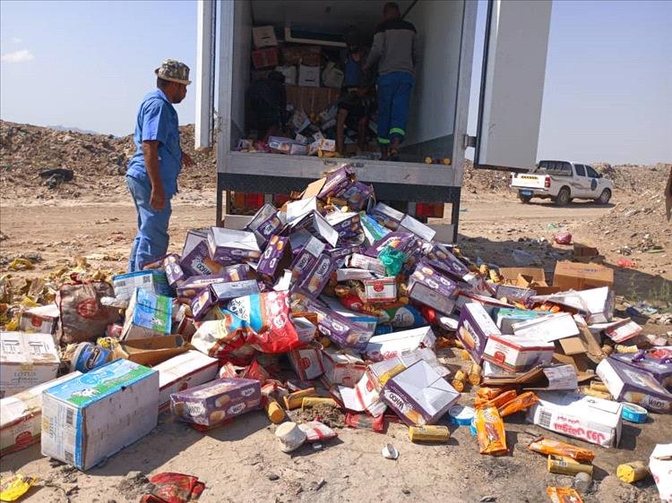 صحة البيئة بالمنصورة تتلف 4 أطنان من المواد غير الصالحة للاستهلاك صحة البيئة بالمنصورة تتلف 4 أطنان من المواد غير الصالحة للاستهلاك