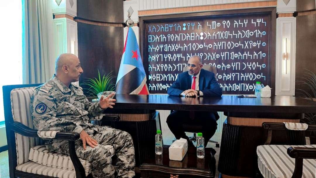 الرئيس الزُبيدي يطّلع على جاهزية قوات خفر السواحل الرئيس الزُبيدي يطّلع على جاهزية قوات خفر السواحل