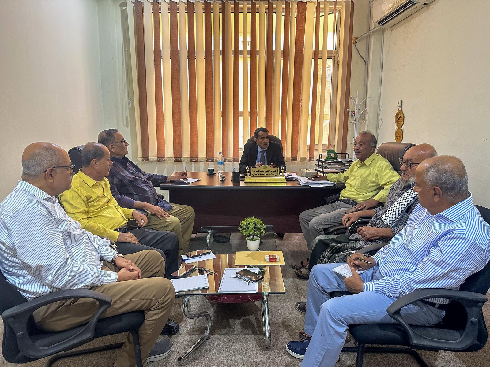 بتوجيه من الوزير السقطري.. انعقاد اللقاء الأول لإعداد الاستراتيجية الوطنية لوقاية  النبات ٢٠٢٥ – ٢٠٣٠