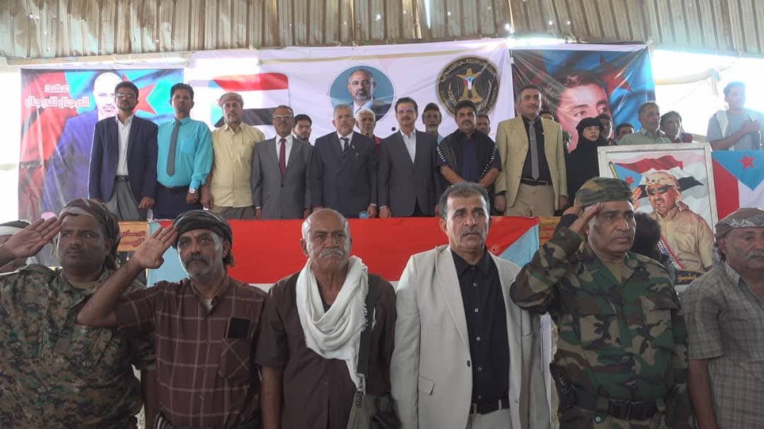 بحضور محافظ أبين ورئيس انتقالي المحافظة.. أبناء دلتا أبين يواصلون الاعتصام المفتوح للمطالبة بإعلان دولة الجنوب العربي