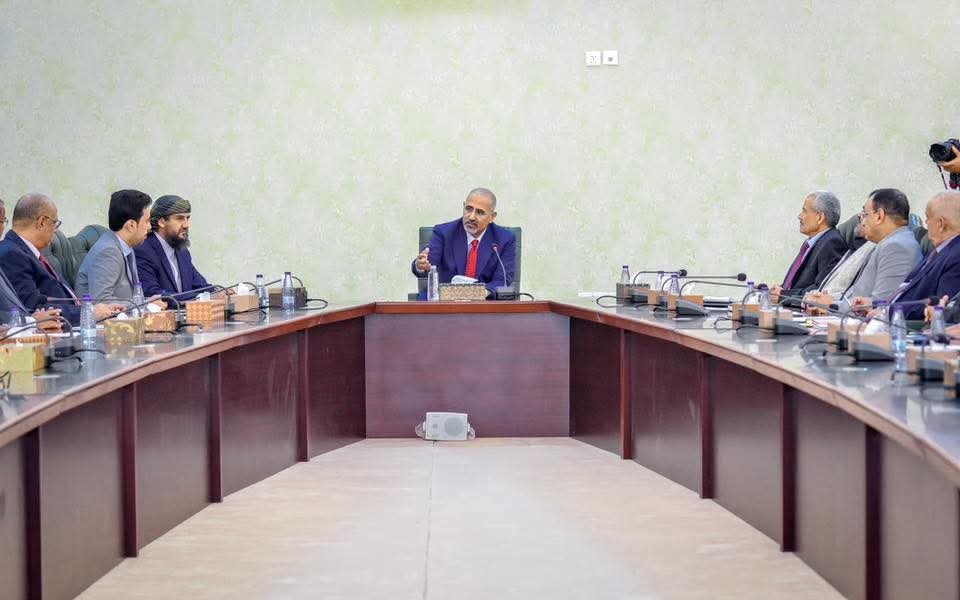 القيادة التنفيذية العليا تؤكد مواصلة جهود تنفيذ خطة الإصلاح والتعافي الاقتصادي القيادة التنفيذية العليا تؤكد مواصلة جهود تنفيذ خطة الإصلاح والتعافي الاقتصادي