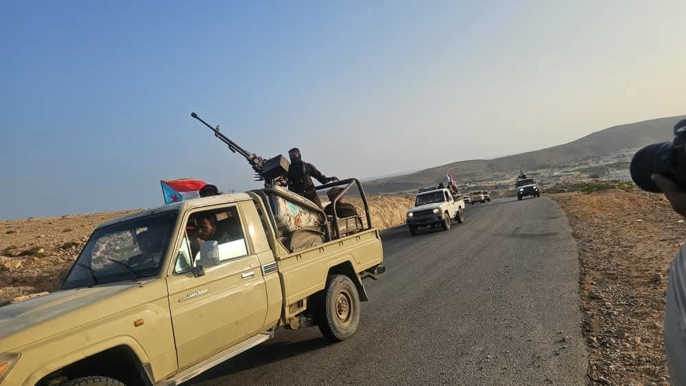 تعزيزات من القوات المسلحة الجنوبية تصل المهرة استجابة لنداءات الأهالي ودعماً لقوات المحور تعزيزات من القوات المسلحة الجنوبية تصل المهرة استجابة لنداءات الأهالي ودعماً لقوات المحور