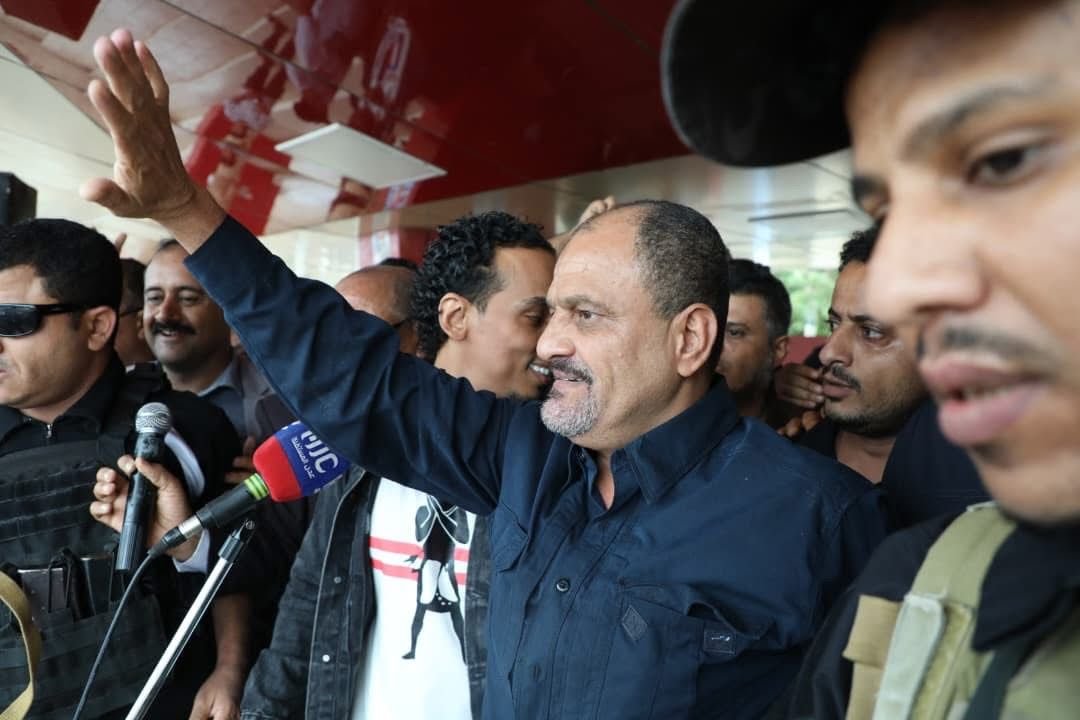 اللواء شلال شائع: الجنوب لن يكون ممراً للتهريب الحوثي الإيراني… ونواصل الحرب المفتوحة على الإرهاب