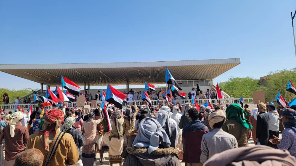 تجمع الخشعة يؤكد التفاف أبناء حضرموت حول القوات الجنوبية واستعادة القرار الأمني