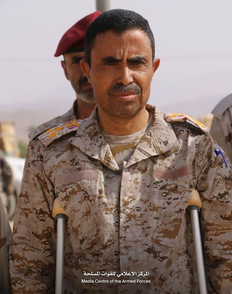 قائد الشرطة العسكرية بالمنطقة الأولى يصل صنعاء ويعلن انضمامه للحوثيين قائد الشرطة العسكرية بالمنطقة الأولى يصل صنعاء ويعلن انضمامه للحوثيين