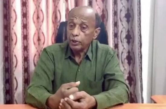 باسمير يؤكد نية السعودية المبيتة لقصف ميناء المكلا