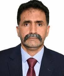 لماذا يعجز مجلس القيادة والحكومة عن إقالة محسن بن وهيط أو إلزامه بتوريد أموال الغاز الطبيعي