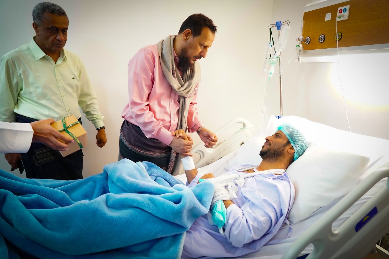 وكيل إعلام عدن: تحركات المحافظ شيخ الإنسانية تجسد المسؤولية وتبعث برسائل أمل للمواطنين وكيل إعلام عدن: تحركات المحافظ شيخ الإنسانية تجسد المسؤولية وتبعث برسائل أمل للمواطنين