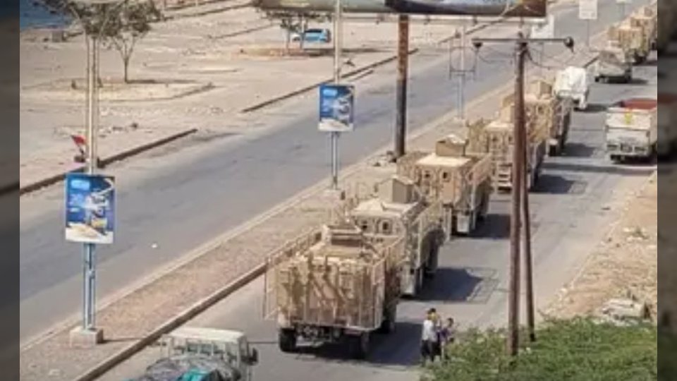 بين صفير المدرعات وهدير الإرادة الجنوبية.. لمن تفتح عدن أبوابها
