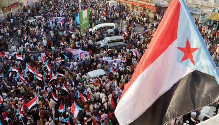 حضرموت بين نهب الثروات وتصاعد الغضب الشعبي حضرموت بين نهب الثروات وتصاعد الغضب الشعبي