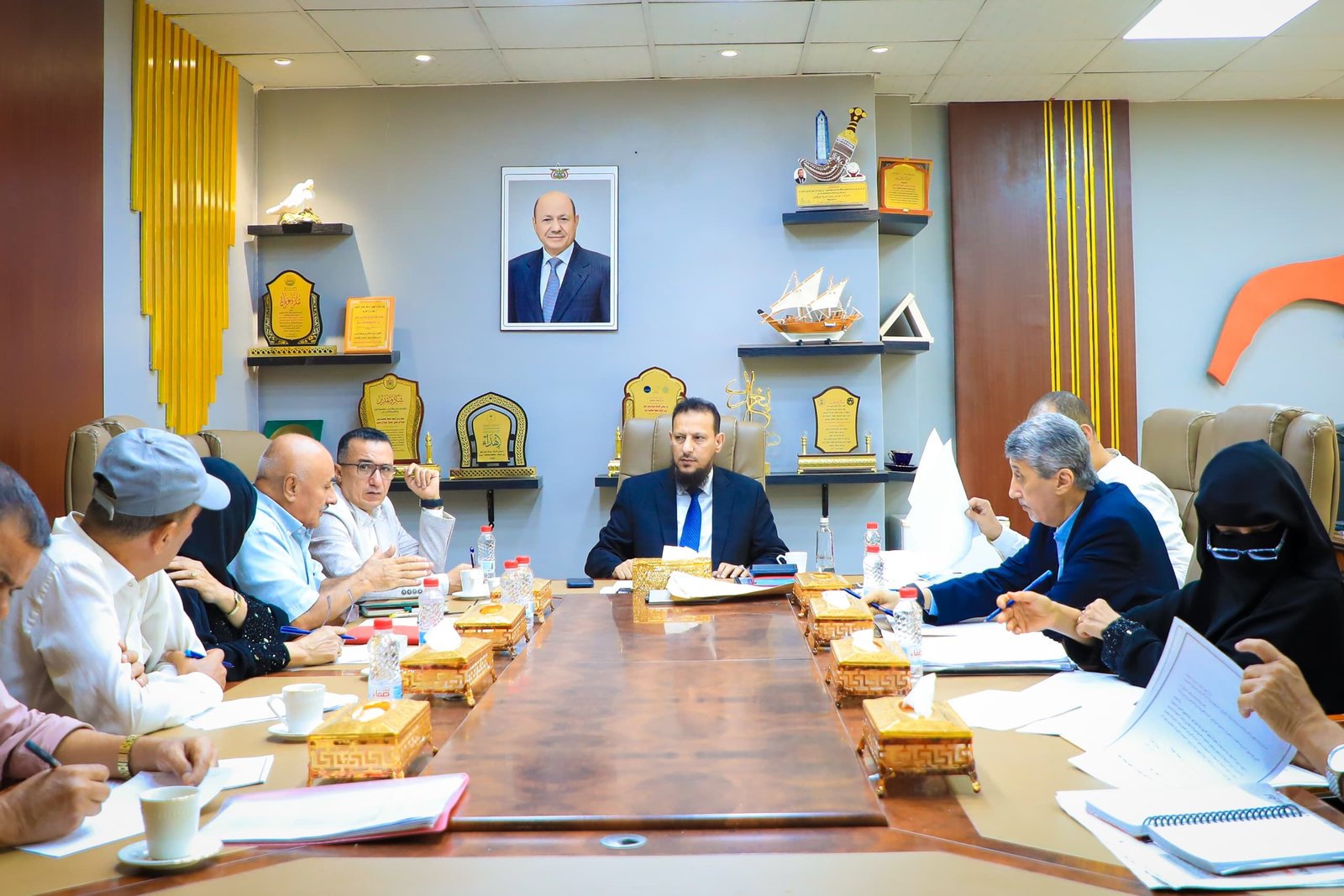 محافظ عدن يوجه بتعزيز منظومة المياه والصرف الصحي وتكثيف إجراءات حماية الحقول المائية محافظ عدن يوجه بتعزيز منظومة المياه والصرف الصحي وتكثيف إجراءات حماية الحقول المائية