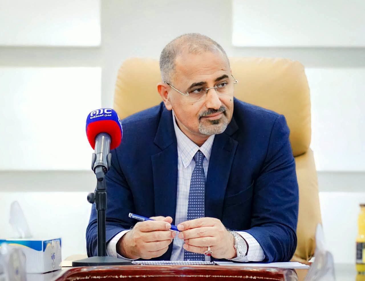 الرئيس عيدروس الزبيدي يوجّه بضبط الخطاب السياسي والإعلامي الرئيس عيدروس الزبيدي يوجّه بضبط الخطاب السياسي والإعلامي